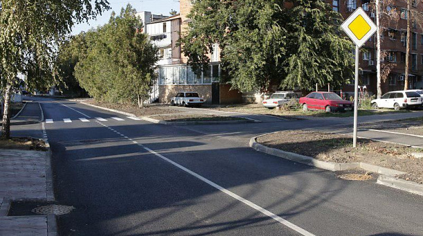 В Краснодаре выполнен запланированный на 2017 год ремонт дорог в рамках проекта «Безопасные и качественные дороги»