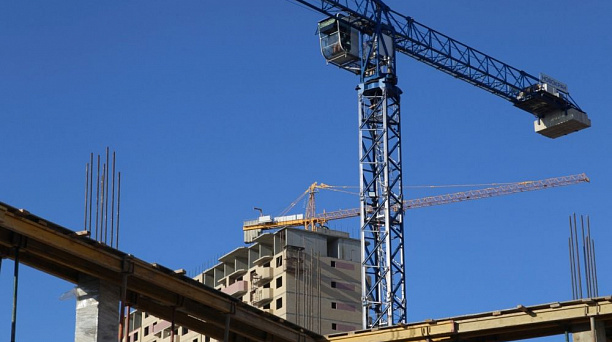 К строящейся школе на 1550 мест в микрорайоне Гидростроителей Краснодара подводят инженерные коммуникации