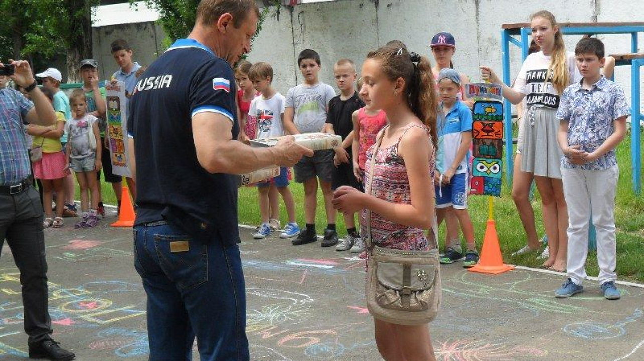 В Центральном округе прошел конкурс рисунков