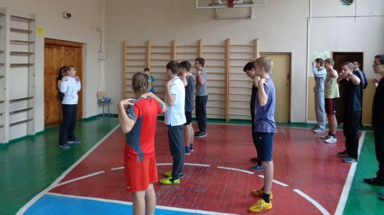 В Центральном округе прошла «Зарядка с чемпионом»