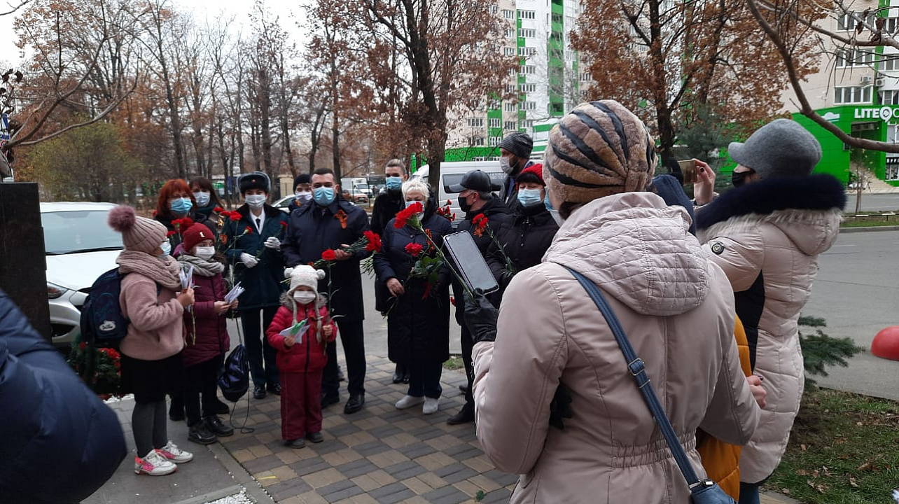 В Прикубанском округе прошли мероприятия ко Дню Героев Отечества