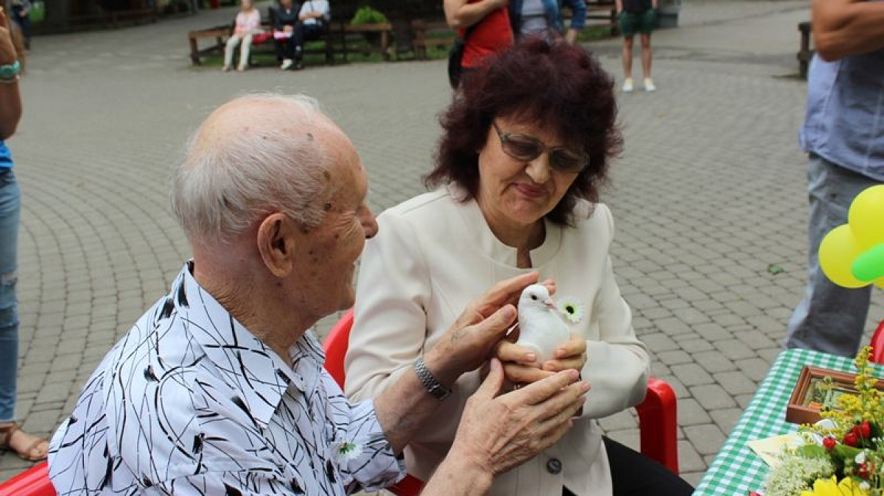 Центральный округ открыл череду праздников, посвященных Дню семьи, любви и верности