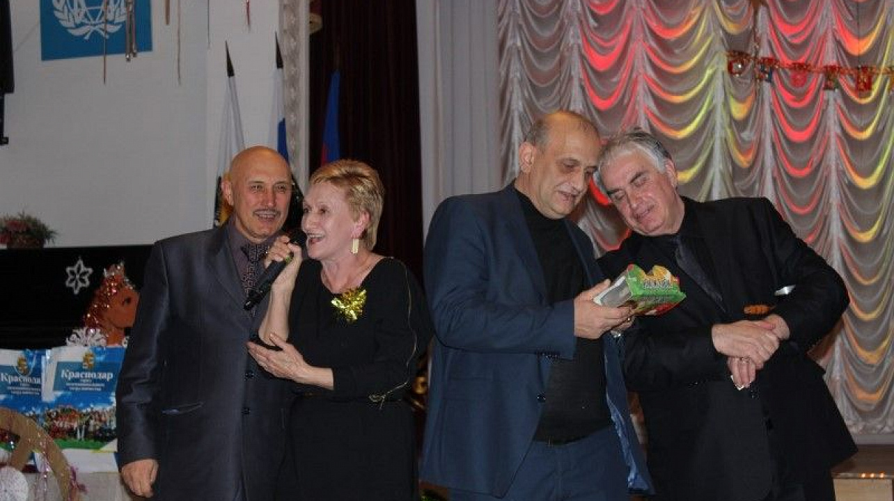 Новогодний вечер дружбы с участием руководителей национально-культурных объединений состоялся в Краснодаре (9).jpg