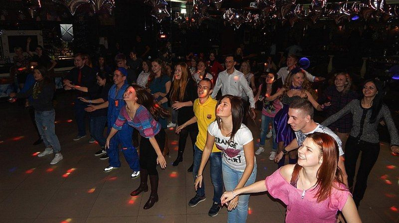 В Центральном округе состоялся новогодний праздник для молодежи