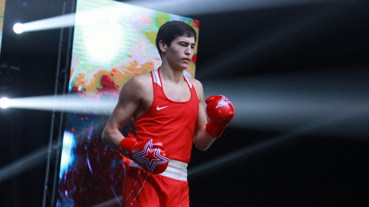 Мурад Алиев одержал победу над венесуэльцем Франклином Манзаниллой