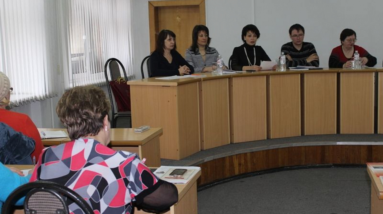 В Центральном округе состоялось информационное совещание с руководителями ТОС в квартале