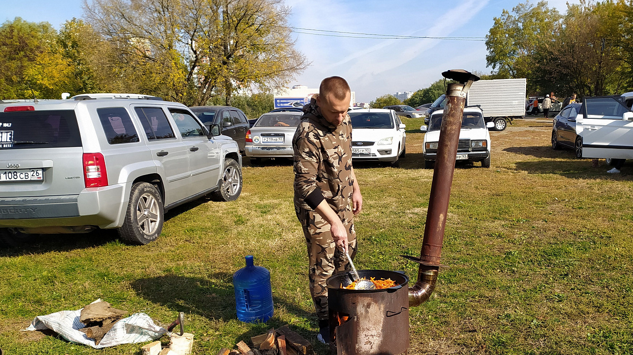 Большой субботник и зарыбление озер состоялось в Карасунском округе
