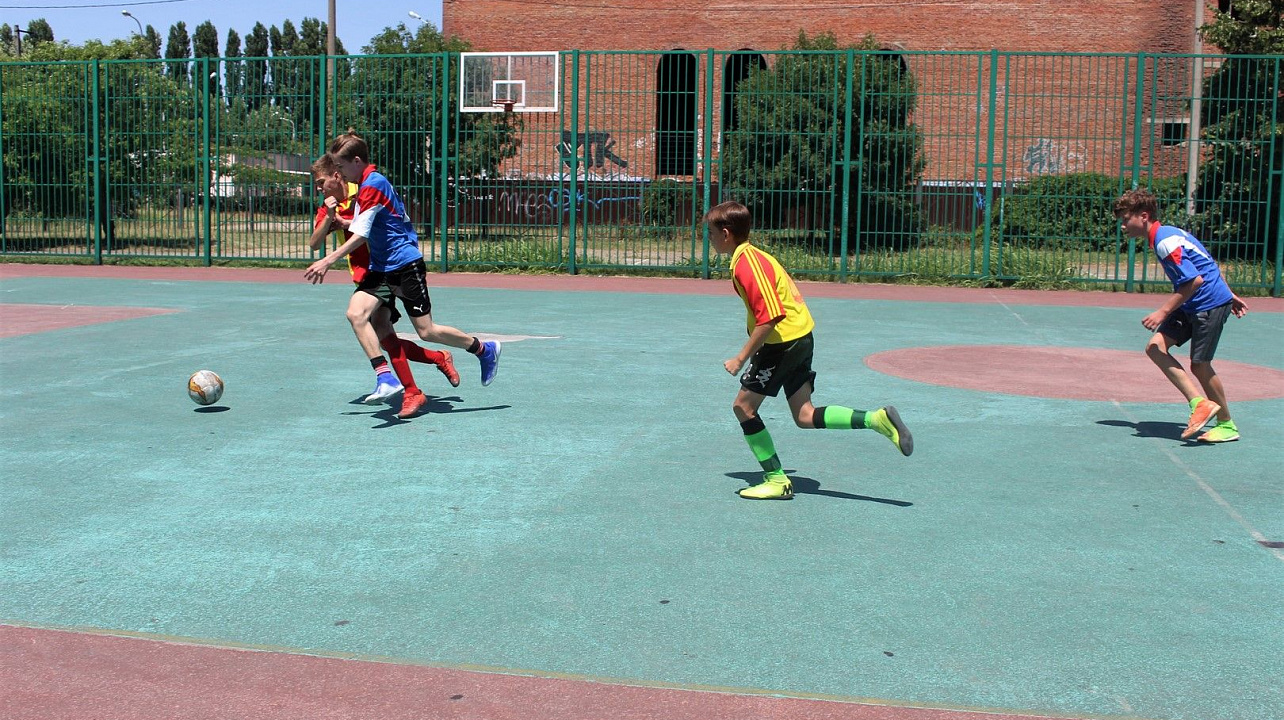 Определились финалисты Западного внутригородского округа