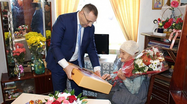 Труженице тыла Евдокии Константиновне Анохиной исполнилось 100 лет