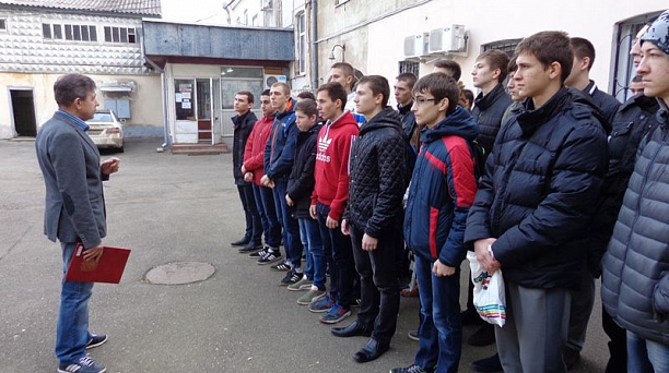 Очередная встреча сотрудников военного комиссариата прошла со учащимися лицея № 90