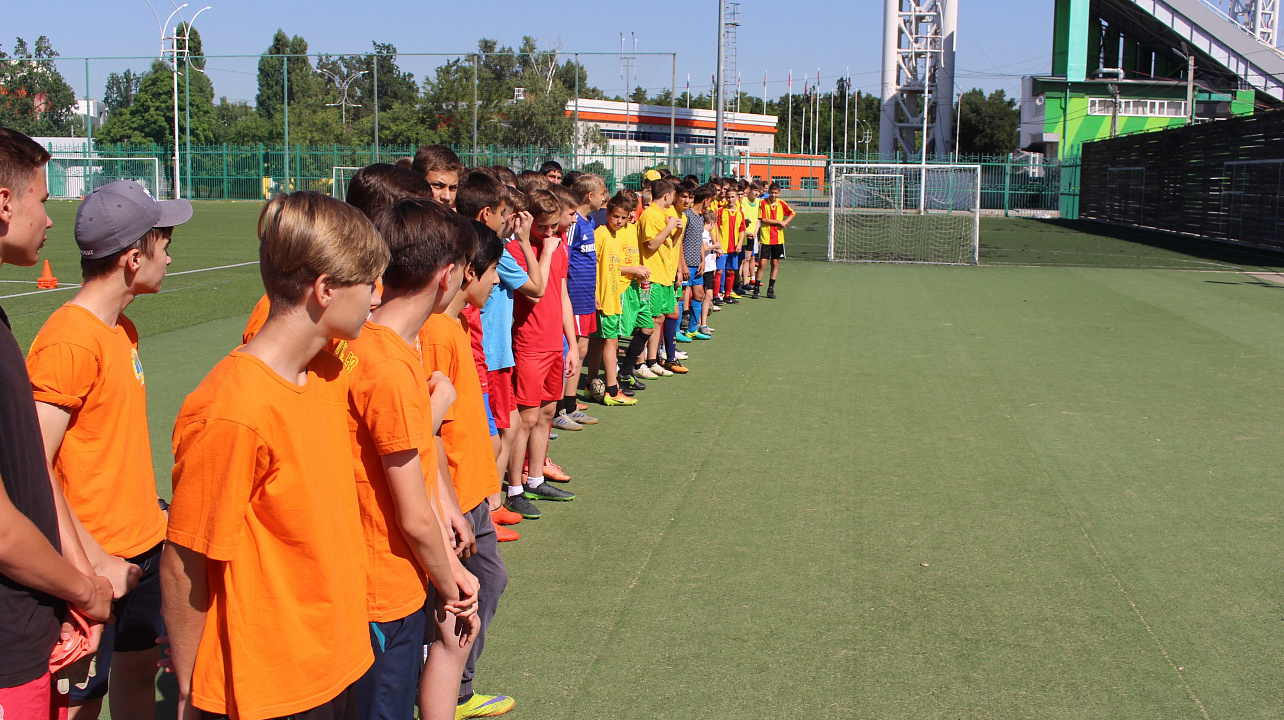 Определены команды, вышедшие в III этап Всекубанского турнира по футболу