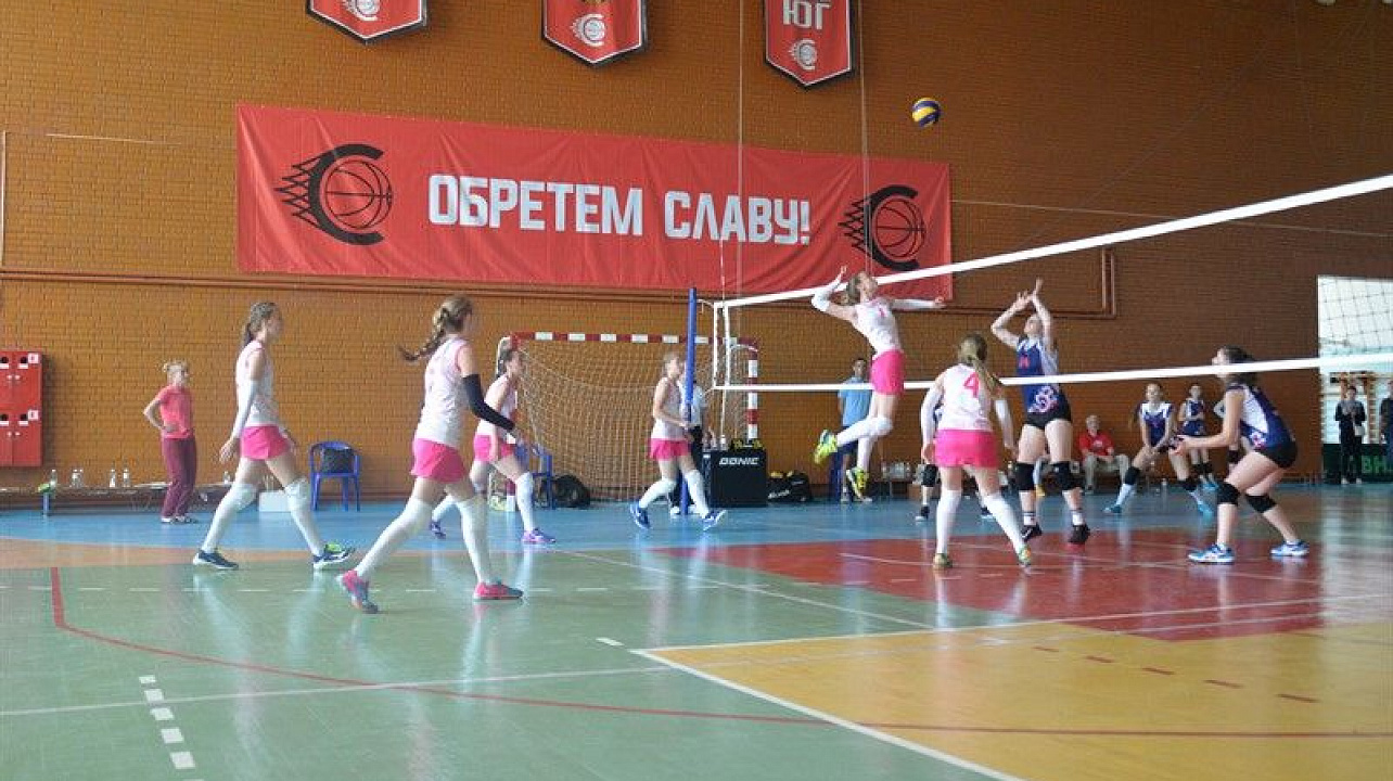 В Краснодаре прошел турнир по волейболу на Кубок Главы города.jpg