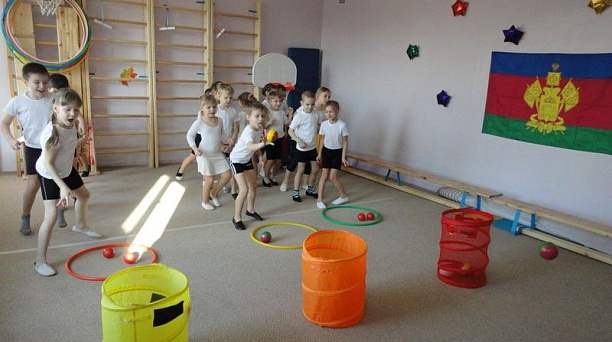 В детском саду № 104 проведен спортивный праздник «Защитники Отечества»