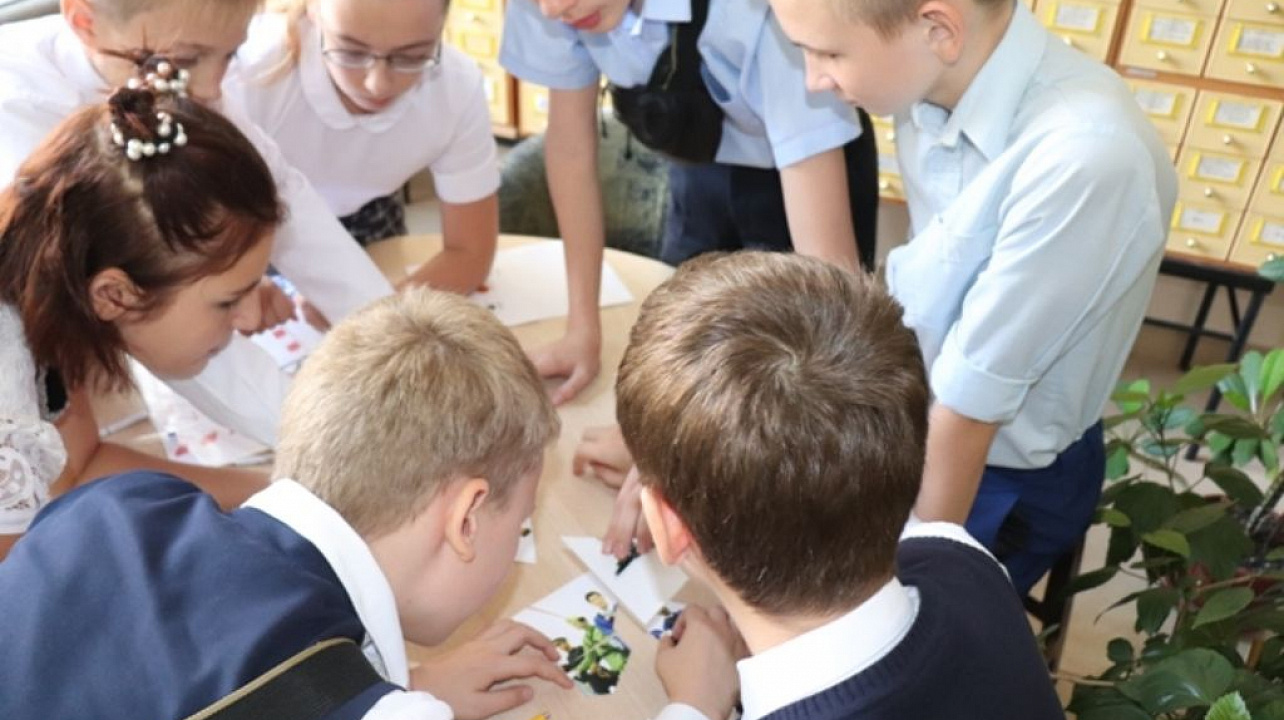 В библиотеке им. Н.А. Некрасова Западного округа отметили Всемирный день почты