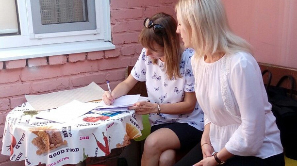 В Западном округе прошло рейдовой мероприятие по семьям, находящимся в социально опасном положении