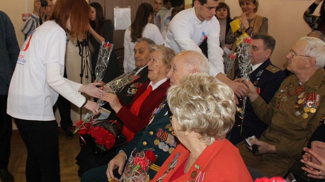 Сегодня в Центральном округе чествовали участников Сталинградской битвы