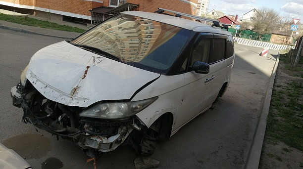 В Западном округе проведен мониторинг брошенных транспортных средств