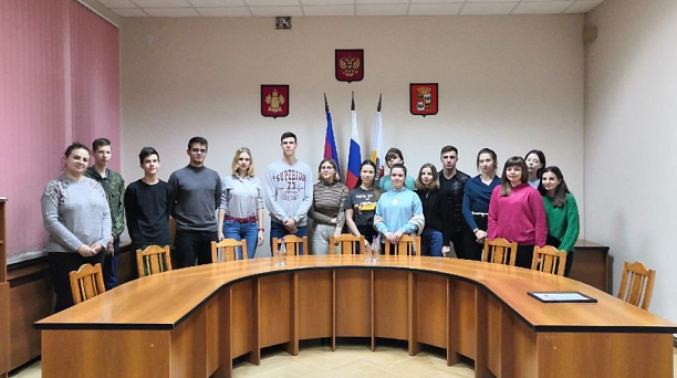 В Западном округе прошло заседание Молодежного совета