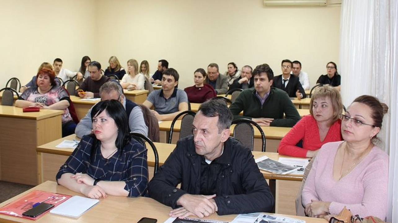 В администрации Центрального округа  состоялось совещание с руководителями потребительской сферы