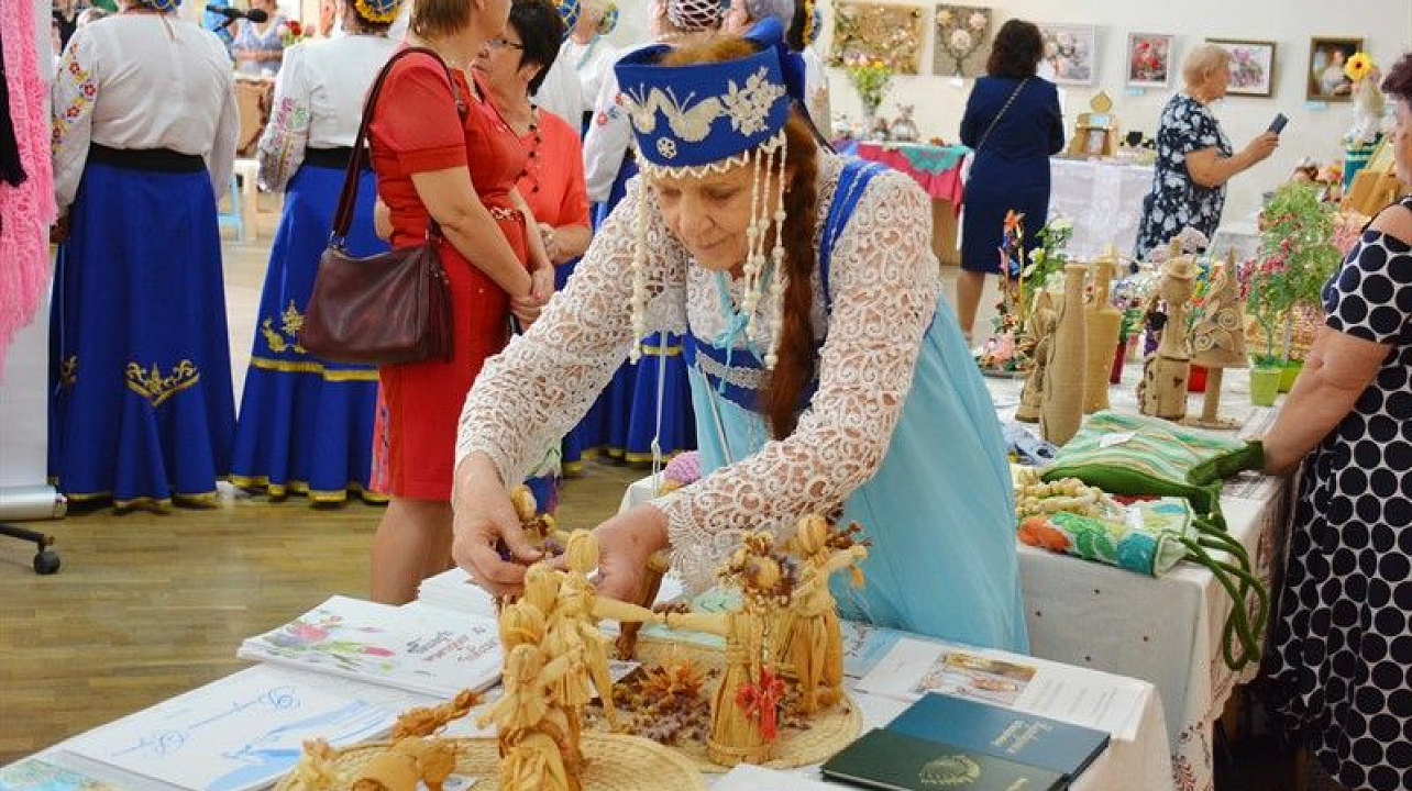 «Союз пенсионеров России представил выставку «Мир наших увлечений».jpg