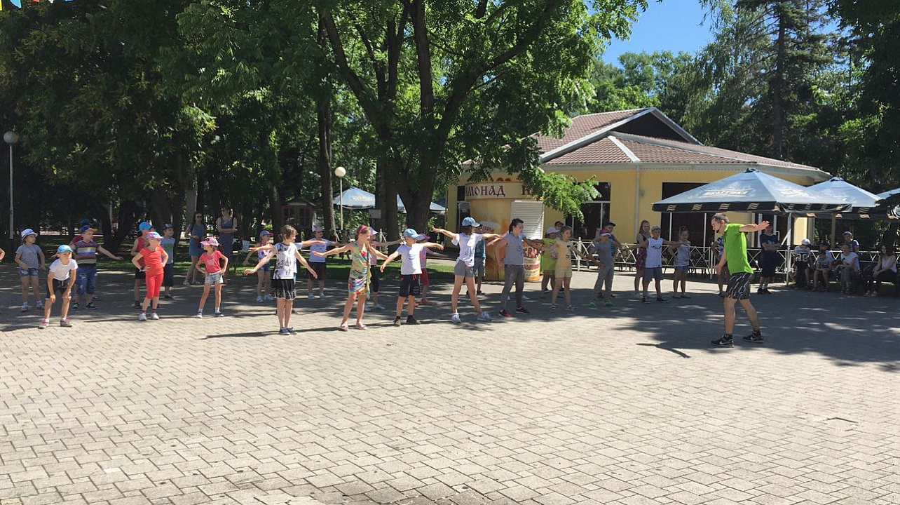 «Зарядка с чемпионом»