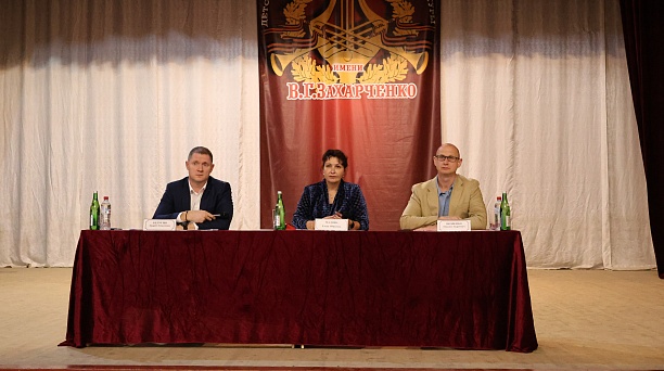 В Центральном округе с жителями микрорайона обсудили строительство новой двухуровневой развязки на ул. Тихорецкой 