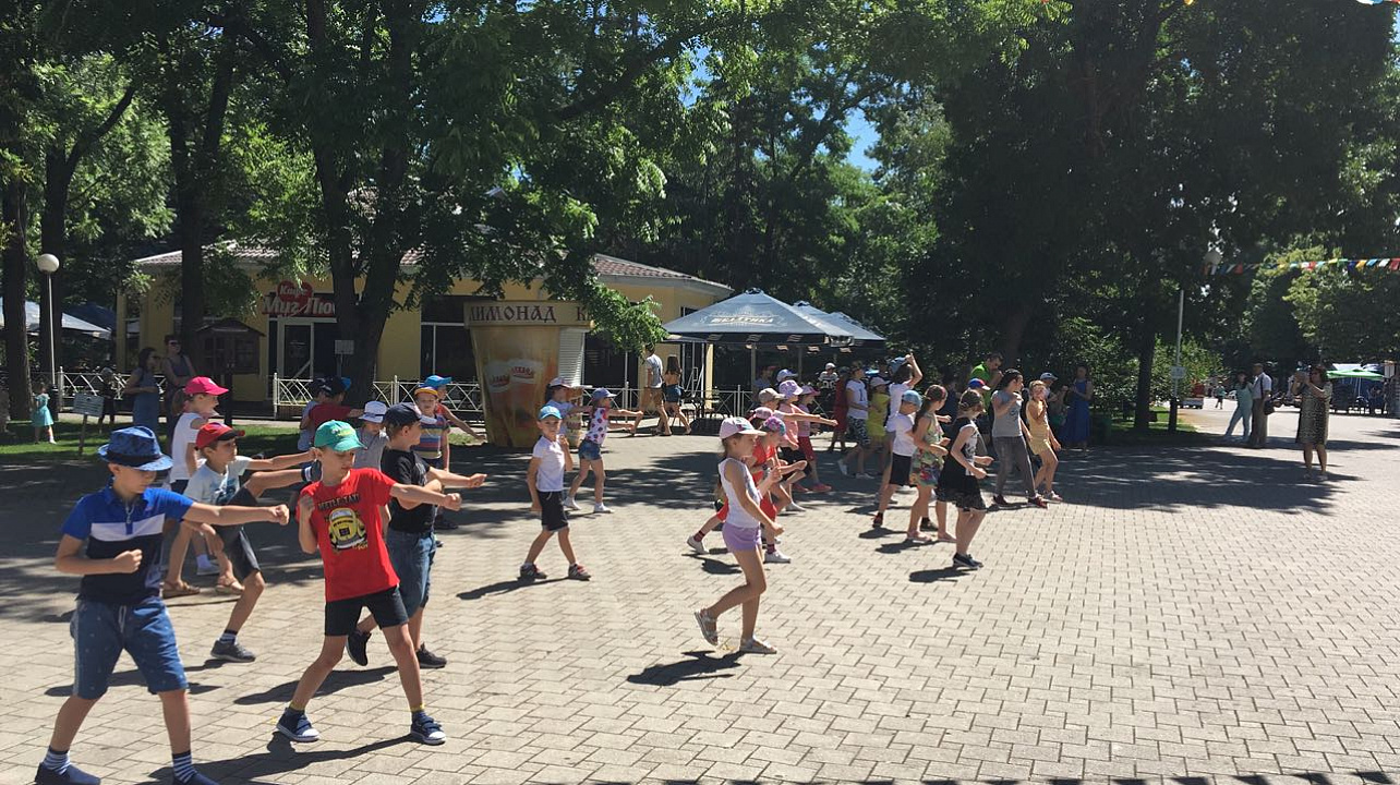 «Зарядка с чемпионом»