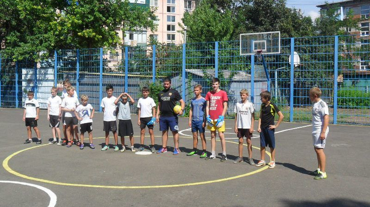 В Центральном округе завершился первый этап игр по мини футболу