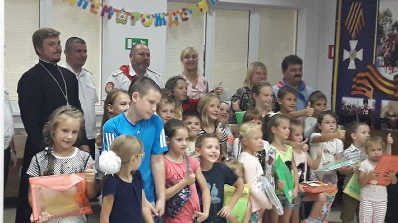 Открытие Клуба «Мамы Казачки» прошло накануне дня образования Краснодарского края.jpg