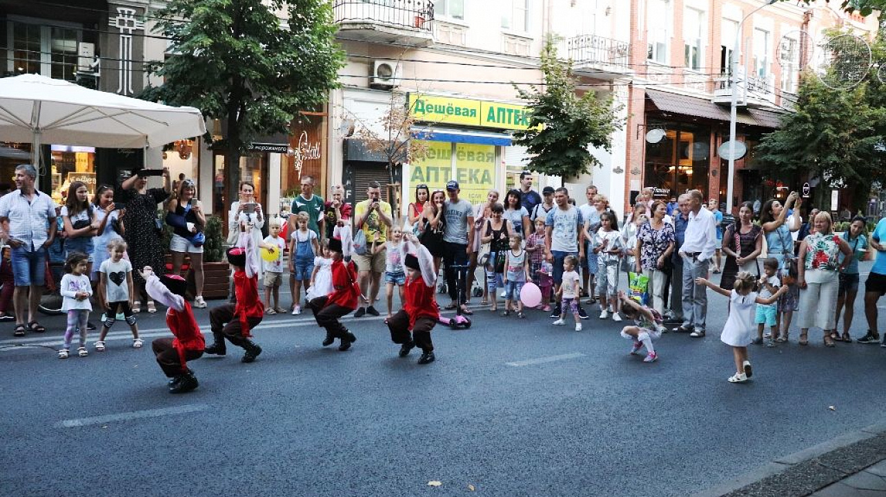 Библиотеки Западного округа приняли участие во Всероссийской акции «Ночь кино»