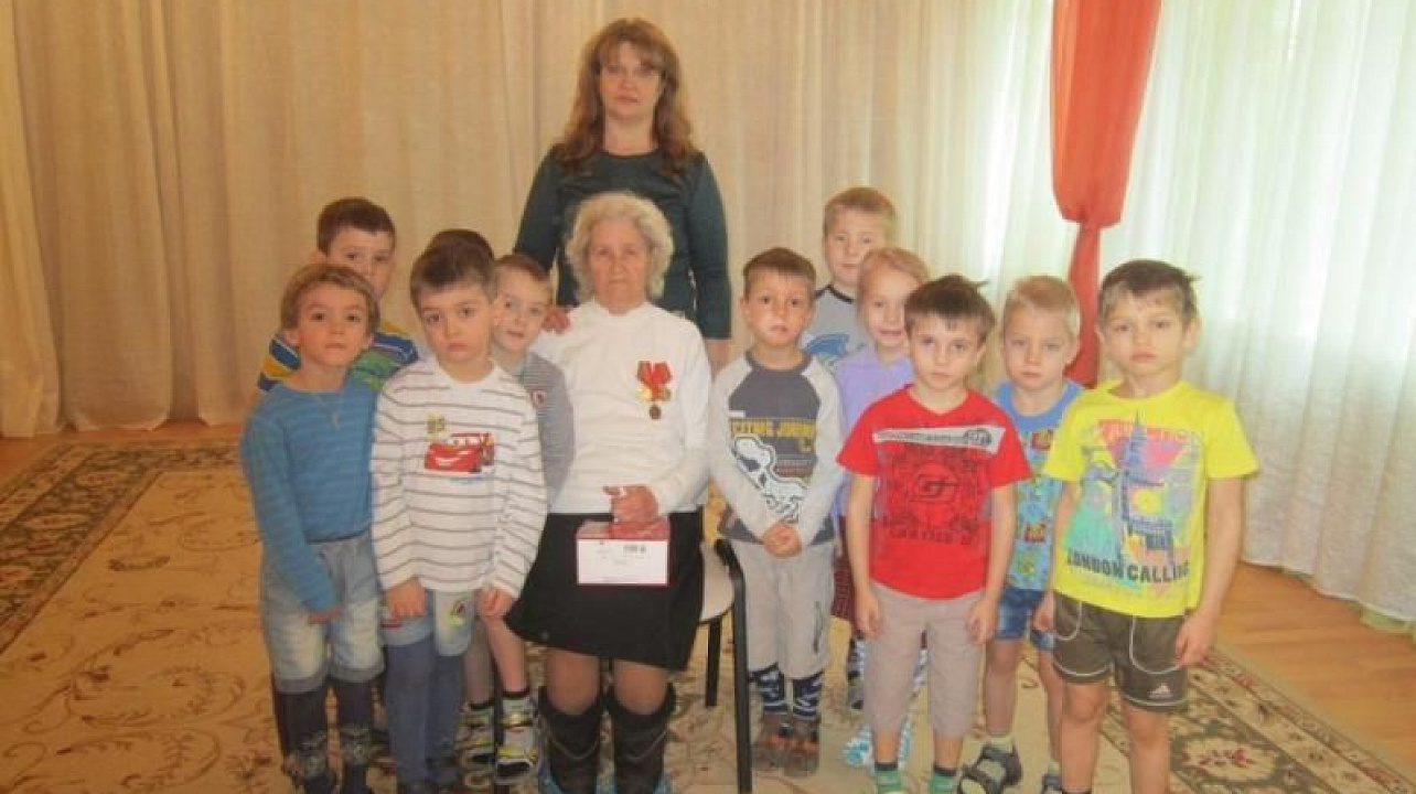 Воспитанники детсада № 94 встретились с ветераном