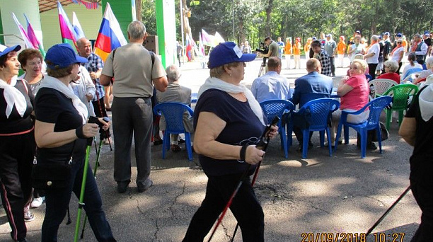 В Чистяковской роще прошел фестиваль «Возраст спорту не помеха»