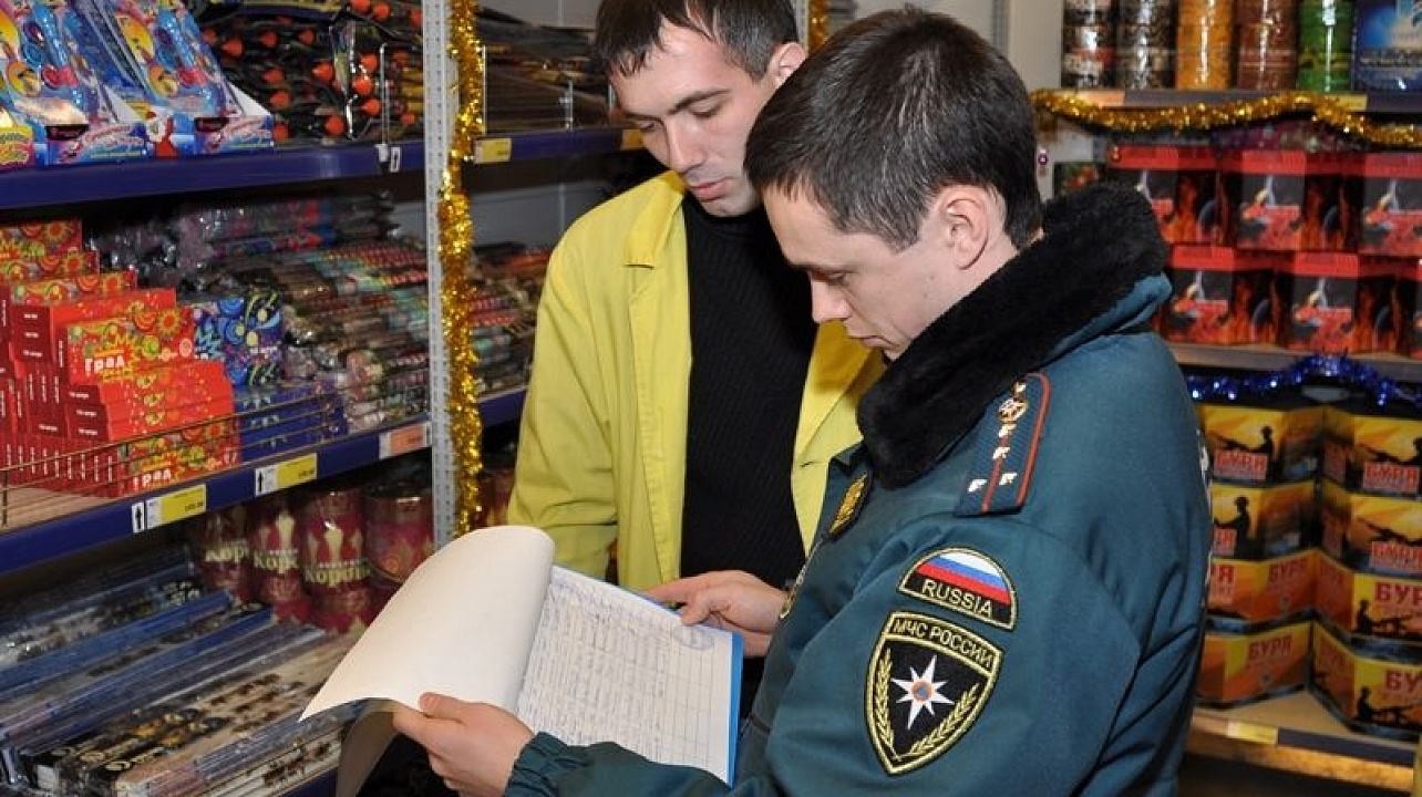 Служба пожарного надзора Западного округа призывает быть осторожнее с огнем