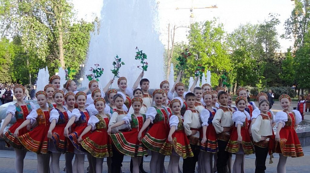 Прикубанские творческие коллективы выступили на открытии «Фонтана желаний»