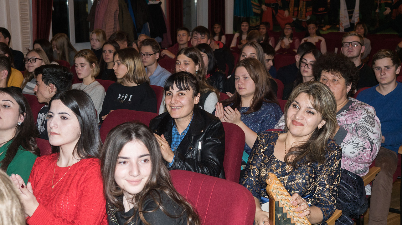 Краснодарский клуб интернациональной дружбы организовал армянскую гостиную (6).jpg