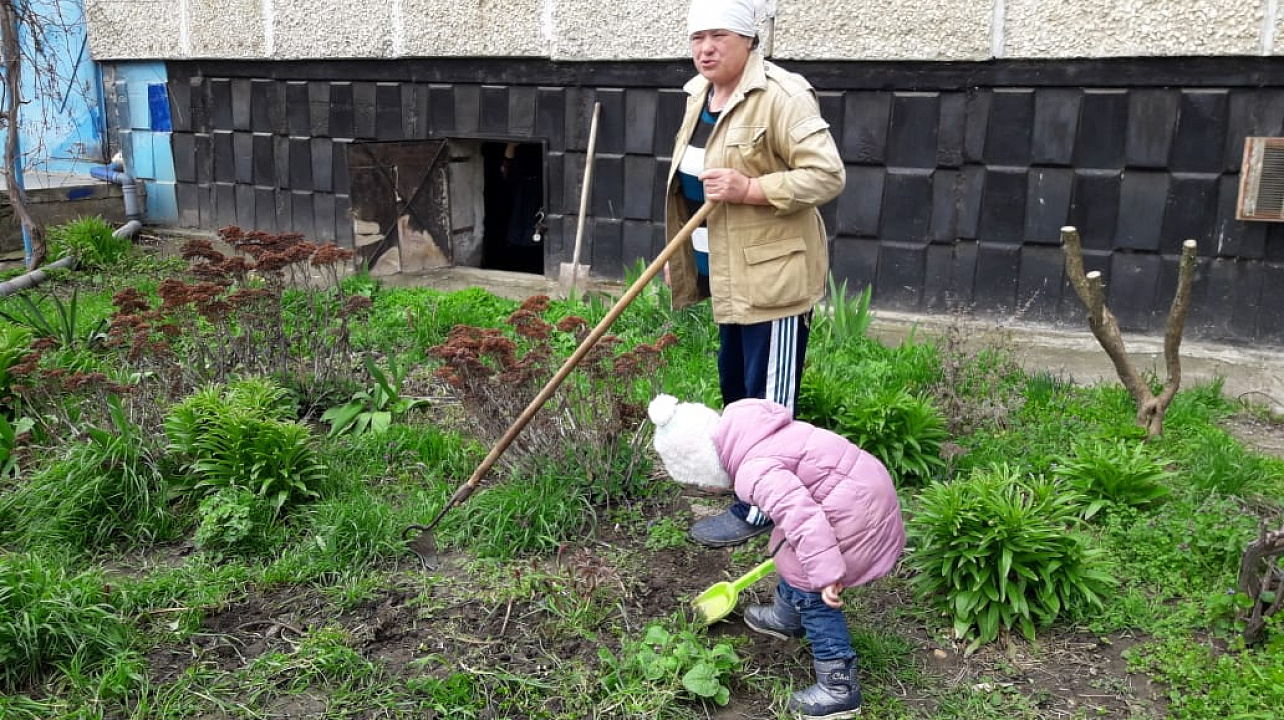 Жители хутора Ленина приняли участие в «зеленом марафоне»