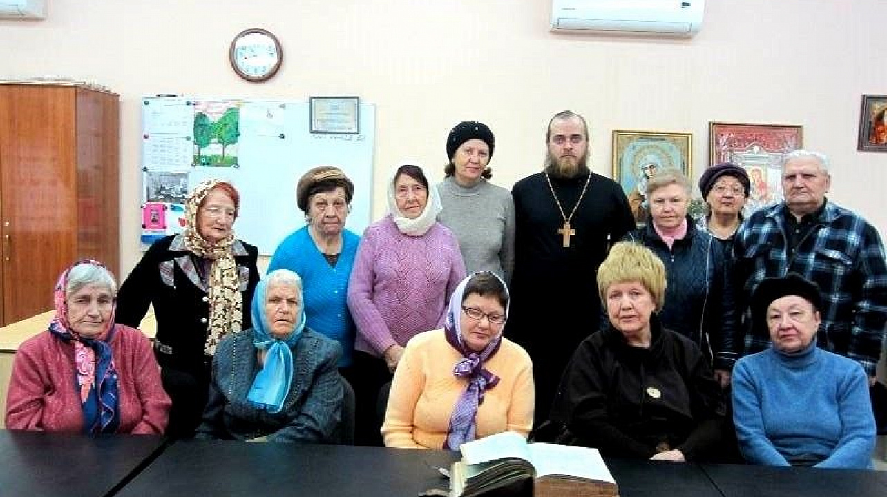 Раиса Диденко проверила работу центра комплексного социального обслуживания населения Карасунского округа.jpg