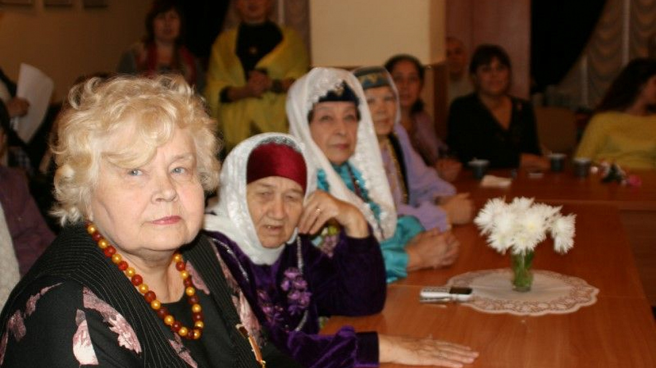 Представители национально-культурных объединений приняли участие в заседании «круглого стола», посвящённого Дню матери (5).JPG