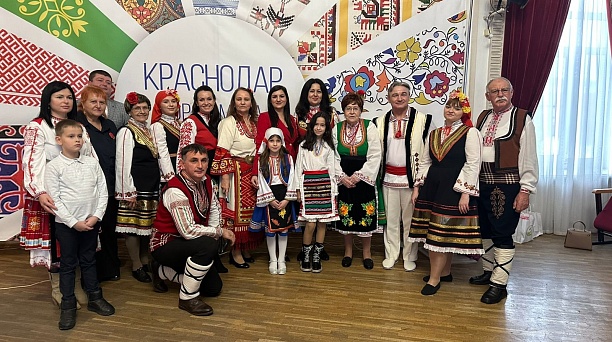 «Солнечный берег» познакомил краснодарцев с болгарской культурой