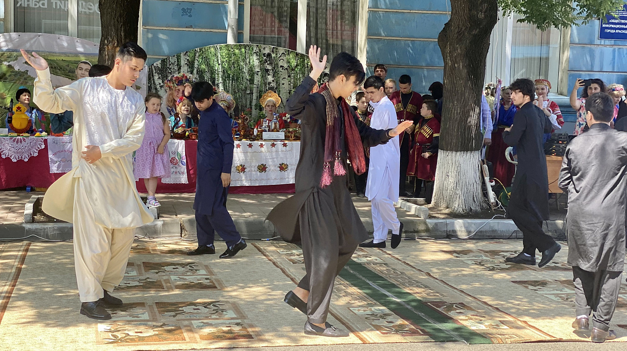 Национально-культурные объединения отпраздновали День России (12).jpg