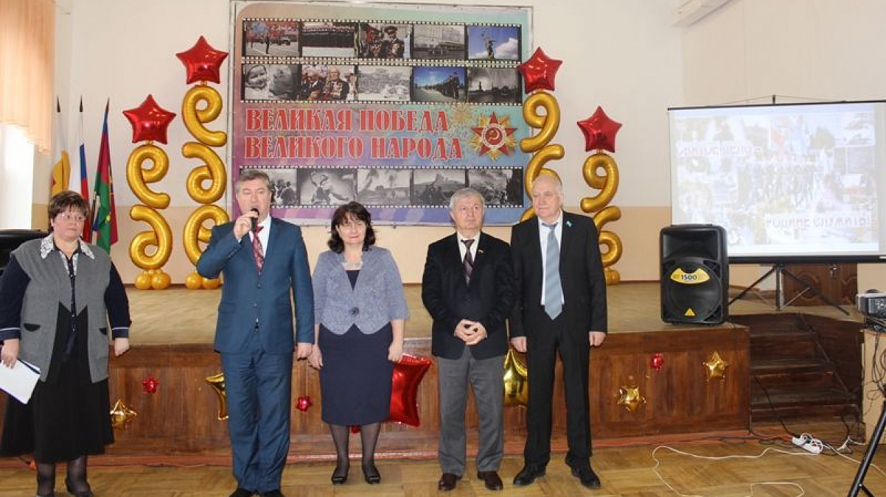 Сегодня в Центральном округе чествовали участников Сталинградской битвы