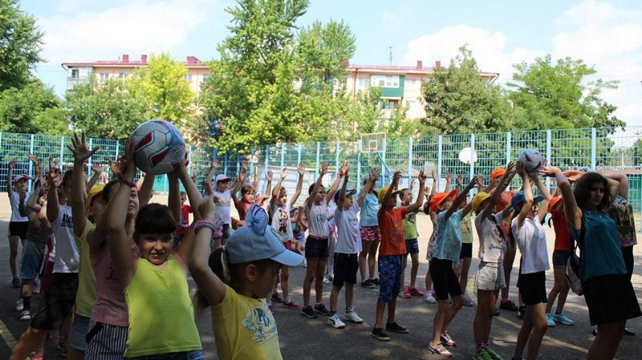 В Центральном округе прошел спортивный праздник, посвященный Дню России