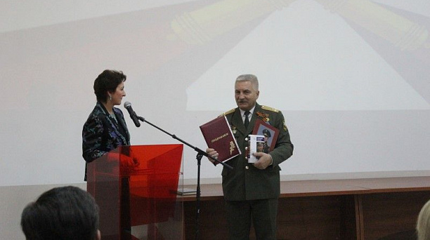 Ветераны ракетных войск и авиации принимают поздравления