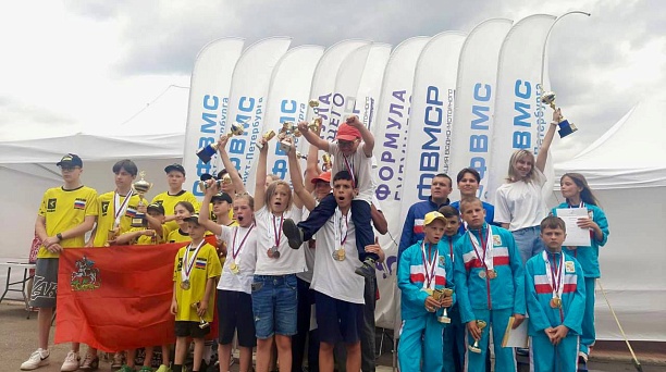 Евгений Наумов поздравил краснодарских победителей и призёров первенства России по водно-моторному спорту