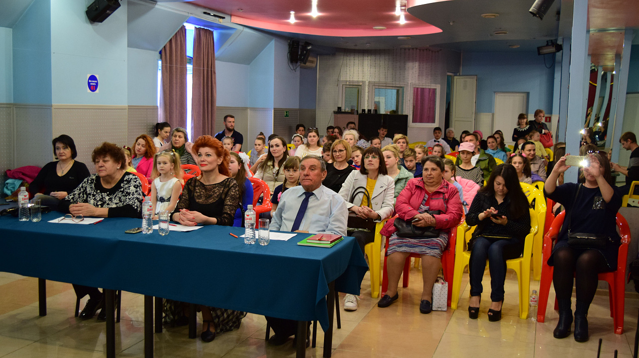 В сельском Доме культуры станицы Елизаветинской состоялся первый открытый конкурс чтецов для детей и подростков