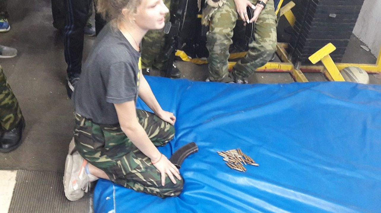 Школьники Западного округа приняли участие в стрелковом турнире «Снайпер»