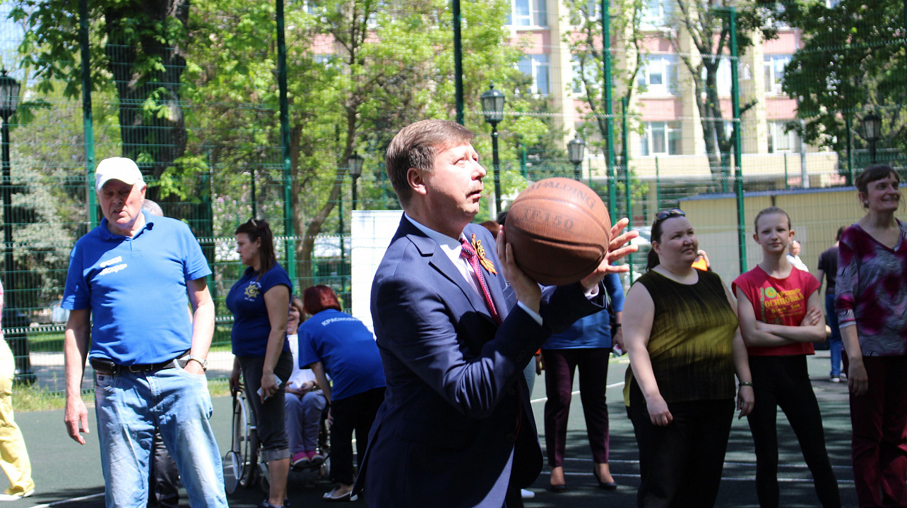 Определены самые спортивные семьи Центрального и Западного внутригородских округов