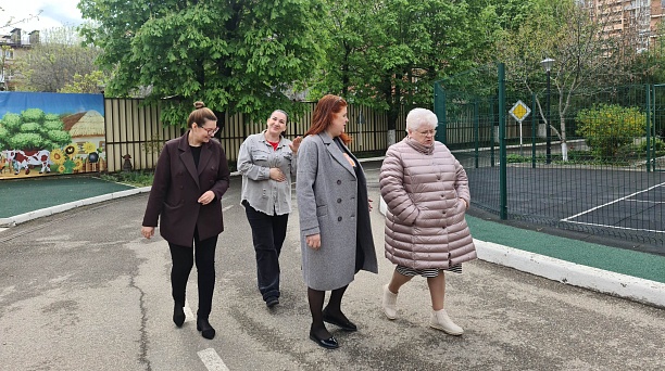 Поддержка школ и детских садов