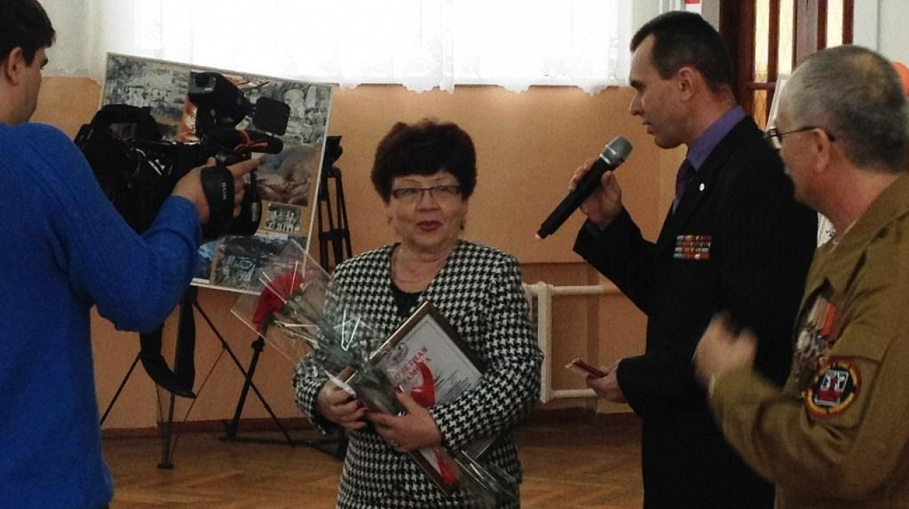 Воины-интернационалисты вручили награды руководству гимназии №18 за помощь в развитии общественной организации афганцев