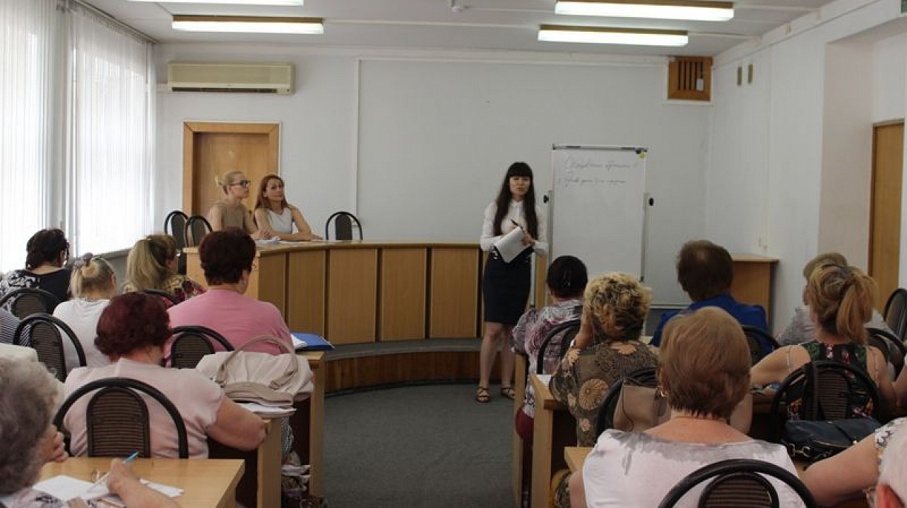 В администрации Центрального округа прошел семинар «Азбука права»